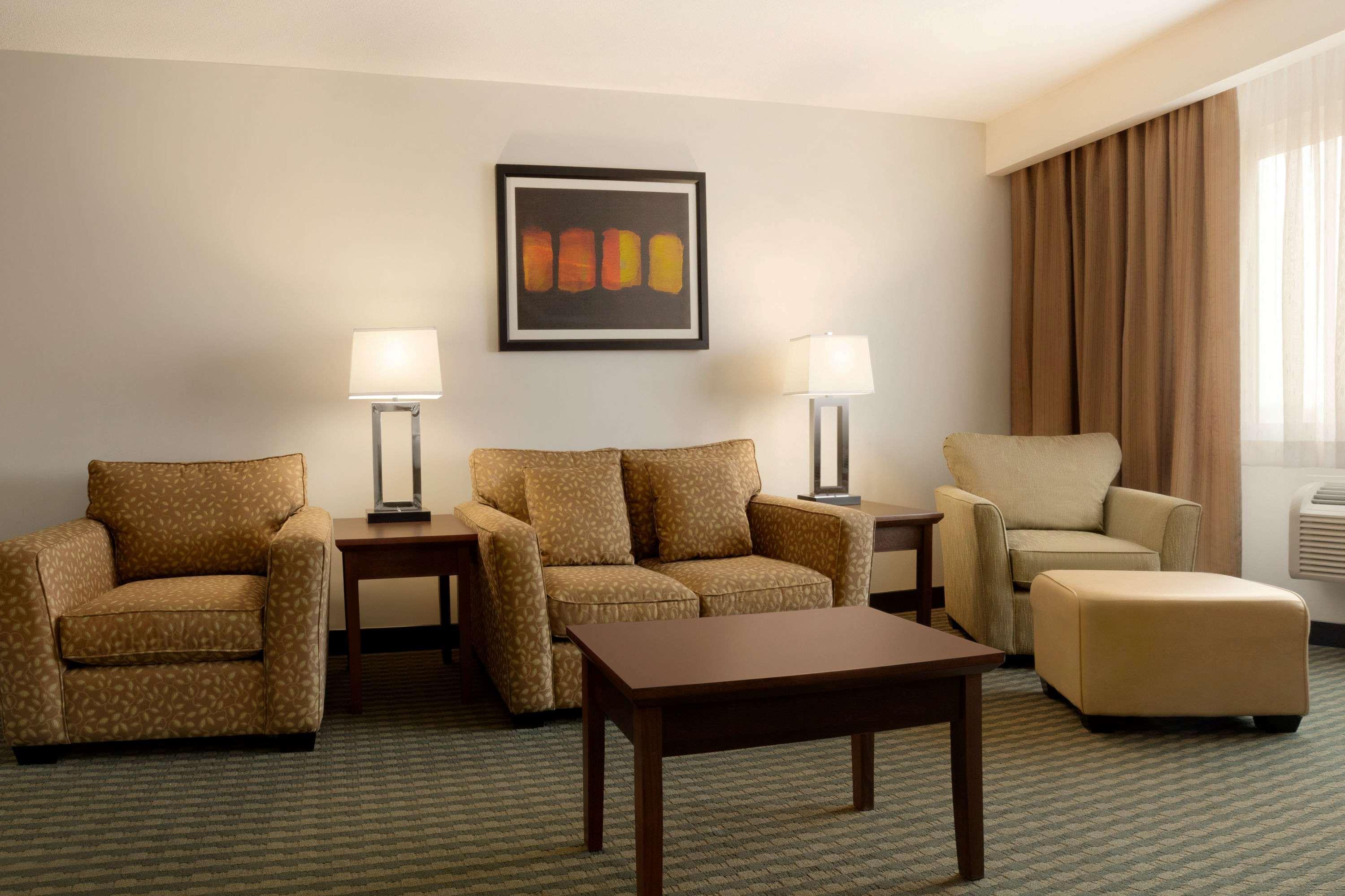 Travelodge Hotel By Wyndham Weyburn Luaran gambar