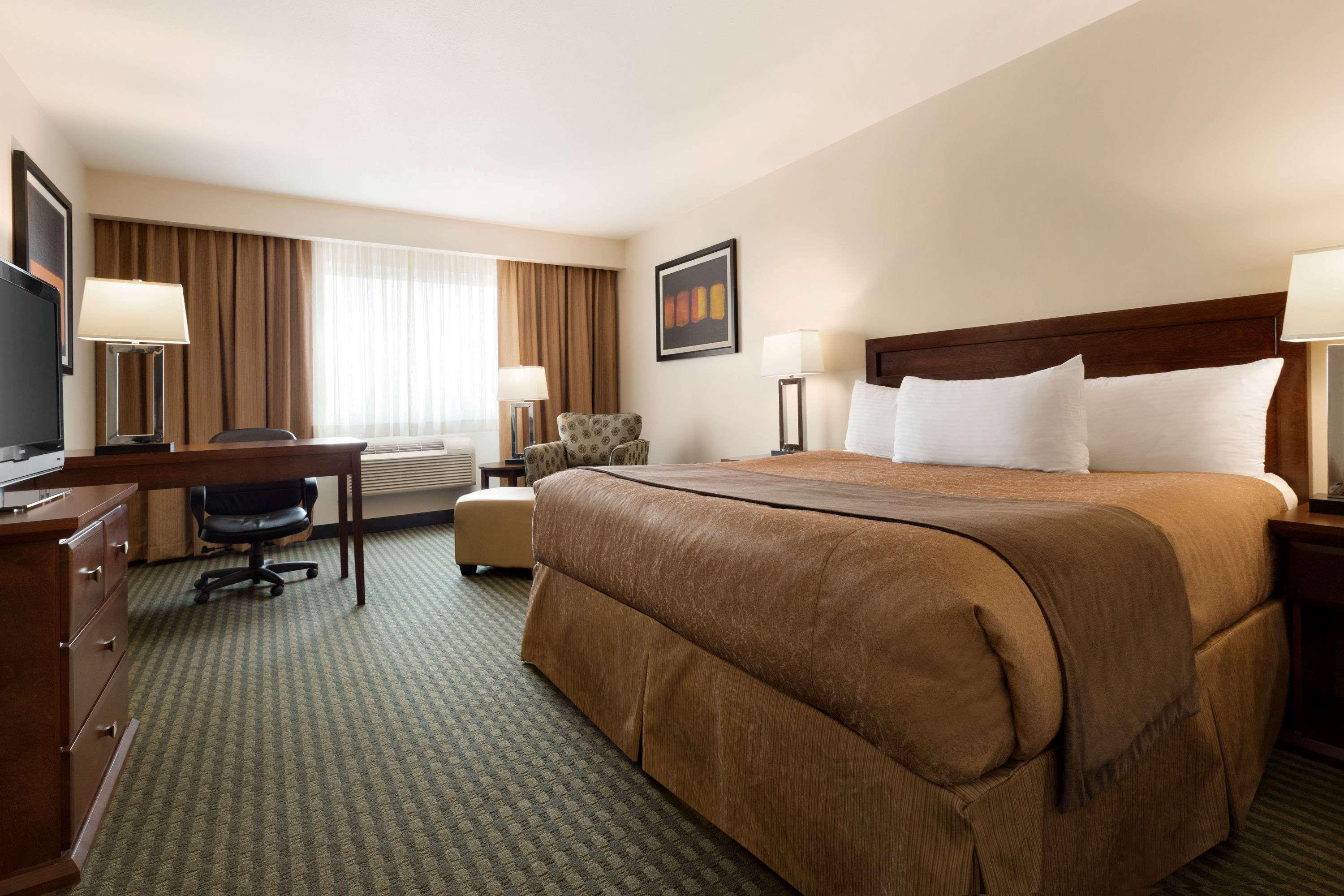 Travelodge Hotel By Wyndham Weyburn Luaran gambar