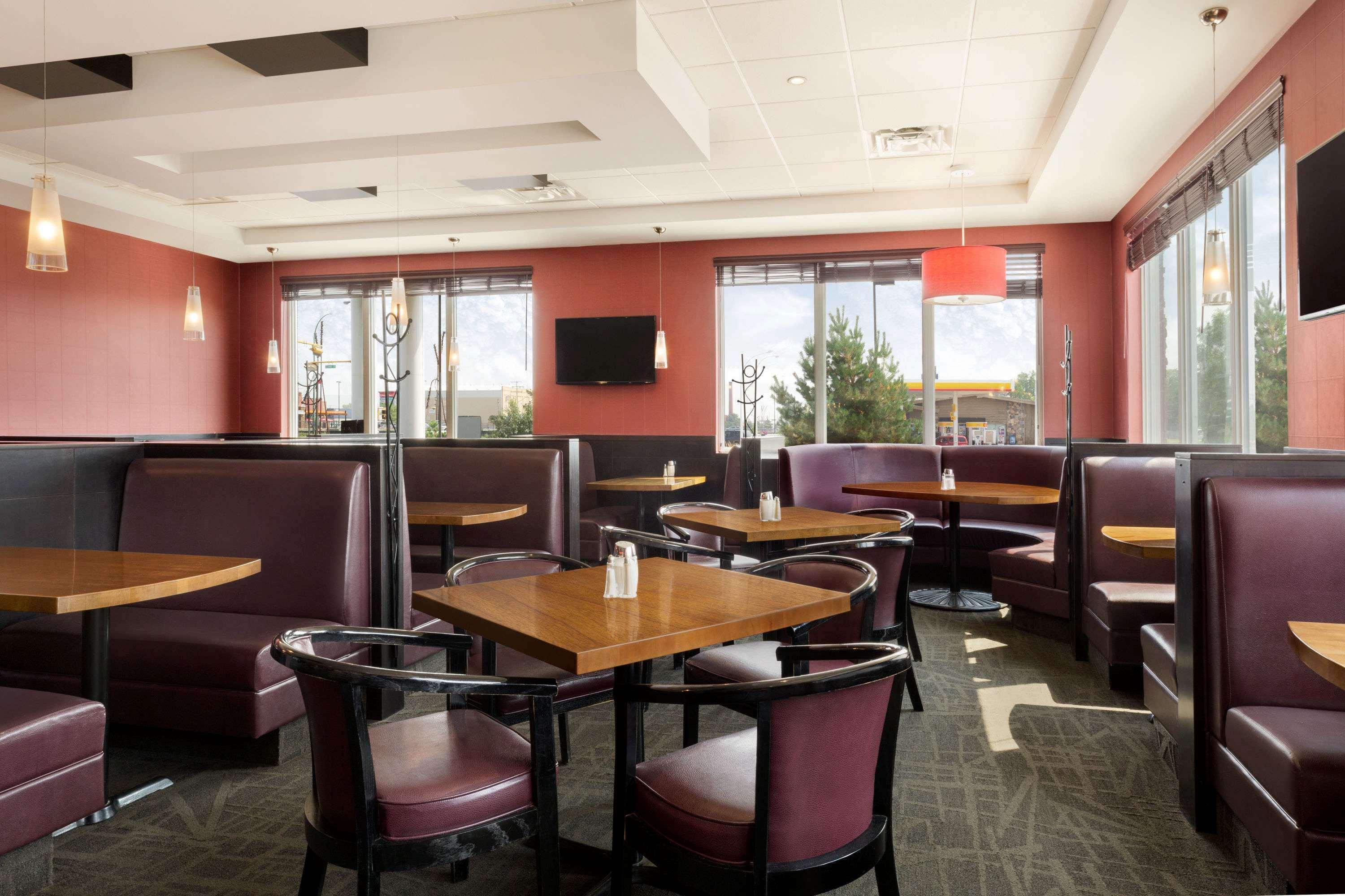 Travelodge Hotel By Wyndham Weyburn Luaran gambar